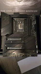 MSI MEG Z690 UNIFY-X Desktop Motherboard - Bild 1 von 10