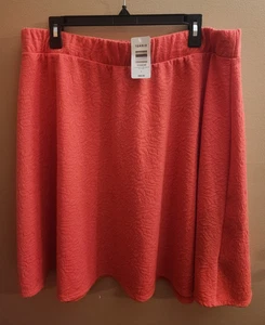 Gonna intera pattinatore testurizzata rosso rosa elasticizzato Torrid taglia 2 2X nuova con etichetta - Foto 1 di 4