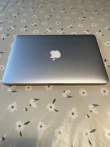 Apple MacBook Pro Retina 13-inch Early 2015 A1502 Core I5 2.7GHZ 8GB RAM 256GB - Picture 1 of 10