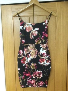 Dress Missguided 8 floral Strappy printed body con 95% polyester 5% elastane New - Picture 1 of 9