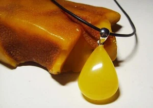 Amber pendant Drop Amber Genuine Baltic Amber Pendant with silver 3.23gr Q47 - Picture 1 of 9