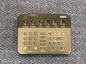 RCA VCR Media Remote Pad VPT 695 Pix Freeze Recall Power Rec TV VCR - Foto 1 di 2