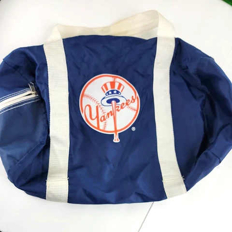 Vintage New York Yankees Duffel Bag Lightweight Nylon Designer Award MLB Cover