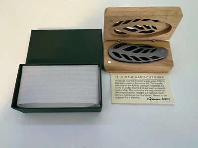 RARE NEW GRAINGER MCCOY HAND CUT POCKET KNIFE WITH BENELLI ADVERTISING AND BOX - Image 1 of 4