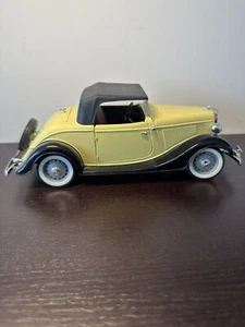 Solido 1934 Ford V8 Echelle Roadster | Diecast 1:19 Scale - Picture 1 of 16
