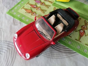 Automodell 1:18 Porsche 911 (1993) - Bild 1 von 4