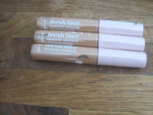3 x BARRY M FRESH FACE PERFECTING CONCEALER WITH HYALURONIC ACID NO 8 Z1325 - Picture 1 of 4