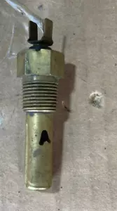 1942 - 1948 Ford Mercury Temperature Sender Single Terminal 6V - Picture 1 of 3
