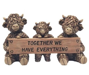 HUGHIE HIGHLAND KÜHE SITZEN ZUSAMMEN ORNAMENT FIGUR SKULPTUR STATUE GESCHENK - Bild 1 von 1