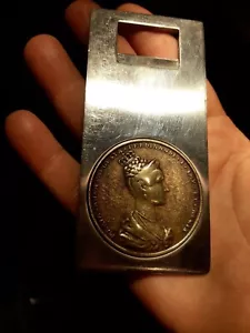 Edelstahl Made in Italy Münze Prag Maria Anna Augusta Flaschenöffner - Bild 1 von 9