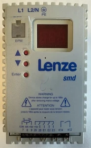 Lenze smd Inverter / Frequenzumrichter / 0,55kW / ESMD551X2SFA000XX2R21 - Picture 1 of 9