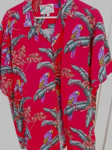 VINTAGE PARADISE FOUND MAGNUM PI RED PARROT HAWAIIAN SHIRT SZ LRG 100% COTTON - Picture 1 of 4