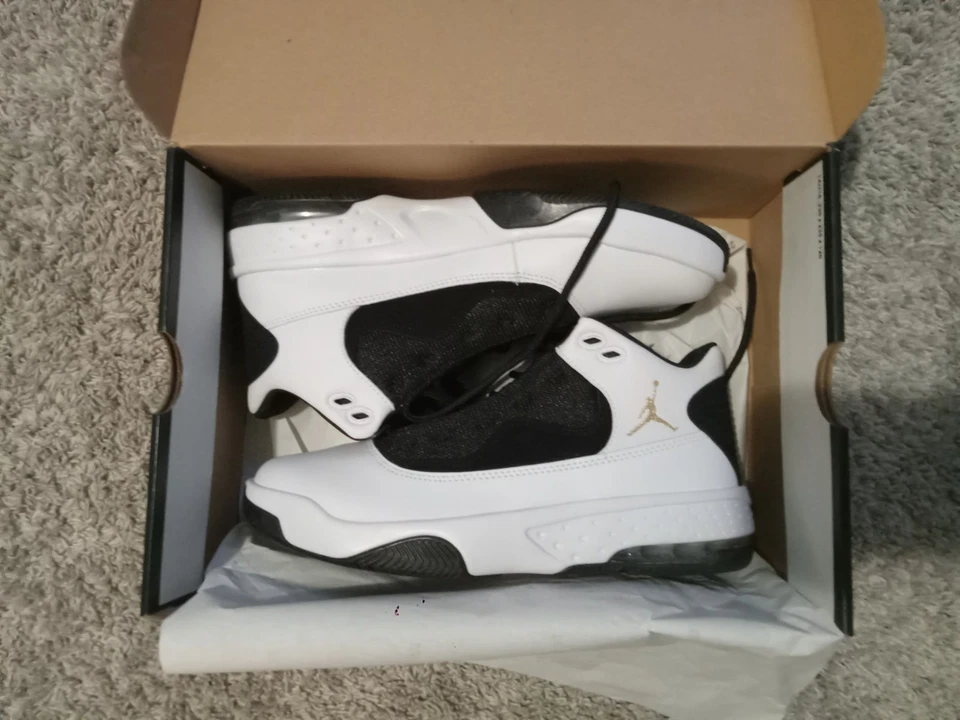 Talla 9 Jordan Max Aura 2 Foto 1 de 4