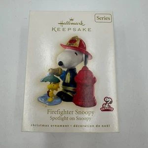 Hallmark Firefighter Spotlight on Snoopy Peanuts 2009 Ornament Woodstock - Bild 1 von 6