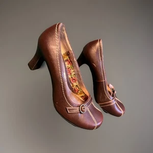 Vintage schlammbraune Heels mit Schnalle Coquette 50er Holzabsatz Optik Tanzen Größe 8 - Bild 1 von 6