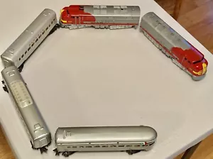 Marx Santa Fe Passenger Set: 1095 AA Diesels + Three Streamline Passenger Cars ! - Picture 1 of 24