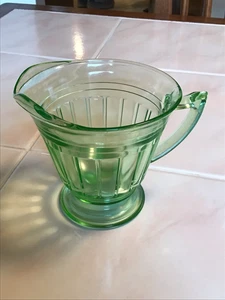 Vintage Optic Uranium Vaseline Glass Footed Creamer Pitcher 4" Hazel Atlas GLOWS - Picture 1 of 20