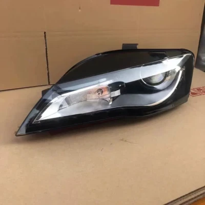 Faro derecho ue audi r8 xenón hid 2007-2013 Foto 1 de 4