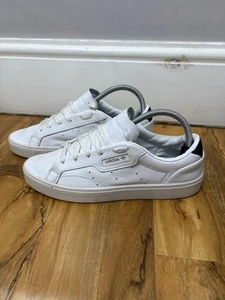 ADIDAS CRYSTAL WHITE / GOLD LEATHER SLEEK TRAINERS DB3258 UK 7 US 8.5 EU 40 2/3 - Picture 1 of 9