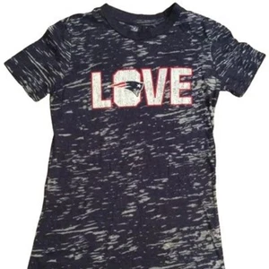 NFL New England Patriots Girl's LG Graphic T-shirt - Picture 1 of 5