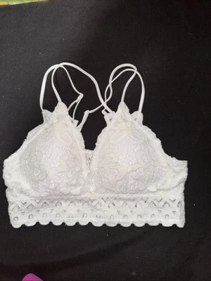 Pink Lily Boutique 蕾丝文胸 白色 大号 — 第 1/4 张图片