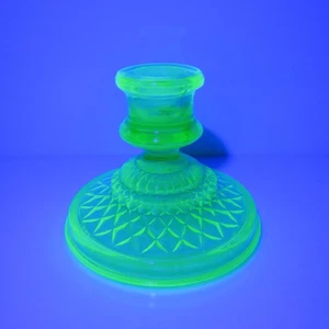 Vintage Uran Vaseline Vertiefungsglas 3-1/2" Kerzenständer abgeplatzt - Bild 1 von 7