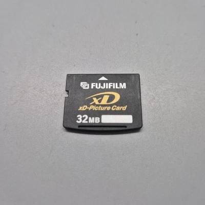 xD Picture Memory Card 32MB Fujifilm Type S - Image 1 of 2