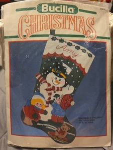 Bucilla Weihnachtsstrumpf 82610 Schneemann & Kinder Filz Pailletten Stickpackung - Bild 1 von 4