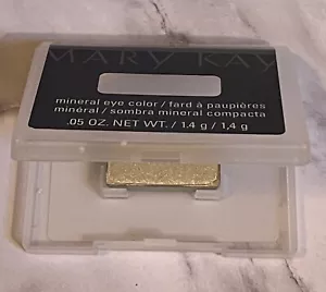 💠MARY KAY GLISTENING GOLD colore occhi minerale 068247 fuori produzione nuovo SPEDIZIONE GRATUITA - Foto 1 di 4