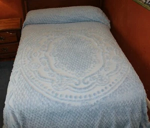 Vintage Heavy Blue Chenille with Medallion Design Bedspread 98"x116" - Picture 1 of 10