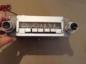 1962 1963 Chrysler Deluxe AM radio part # NY-3100 used original condition  - Foto 1 di 7