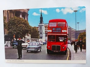 A City of London Policeman Postcard 9.5cm x 14cm - Picture 1 of 2