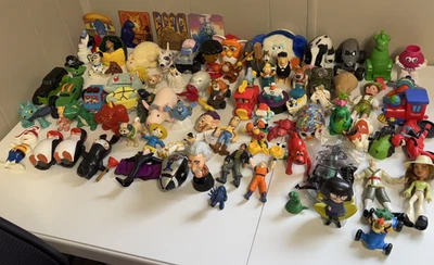 Enorme Lote de 81 Juguetes De Colección a Moderno Mezcla Clifford Aladdin Pocahontas Fred Flinstone Foto 1 de 4