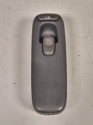 Volvo C70 MK1 98-05 Nearside Passengers Left Front Window Switch 8637142 - Image 1 of 4