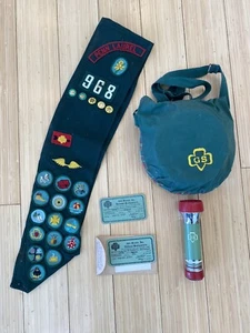 Vintage Pfadfinderartikel, 30er - 70er Jahre, Abzeichen, Kantine, Taschenlampe, Zulassung - Bild 1 von 8