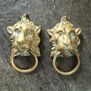 Antique pair of Brass Lion Head Drawer Cabinet Chest Pull Handles - Picture 1 of 8