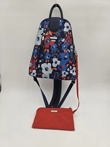 Baggallini Metro Backpack With RFID Phone Wristlet - Picture 1 of 11