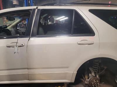 Used Rear Left Door fits: 2004 Cadillac Srx Rear Left Grade A Foto 1 de 4