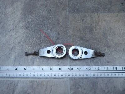 Honda CB77 Superhawk 305 H2012 1965. ajustadores rueda trasera Foto 1 de 4