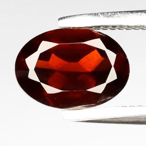 π 1.07ct 7x5mm Oval Natural Reddish Orange Garnet - Africa Gemstone - Picture 1 of 4