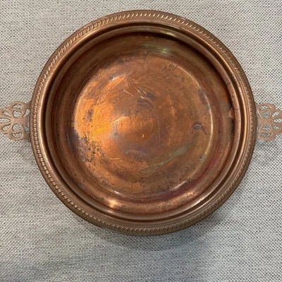 READING TUBE CORP. Vintage COPPER PAN WITH BRASS HANDLES EUC - Image 1 of 4