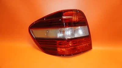 MERCEDES BENZ ML350 尾灯左球杆 2009 2010 2011 W164 ML450 原始设备制造商 — 第 1/4 张图片