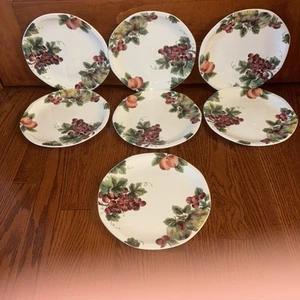 Royal Doulton Vintage Grape TC 1193 Salad Plates - Set of 7 - Picture 1 of 6