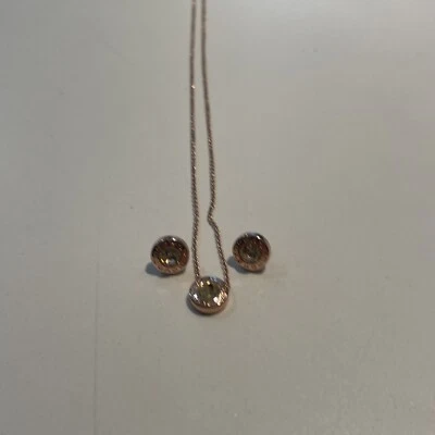 Conjunto de Brinco Colar Coach Autêntico Pandora Rosa Bom  - Imagem 1 de 4