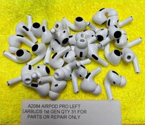 A2084 AIRPOD PRO LEWE SŁUCHAWKI DOUSZNE 1. GENERACJI ILOŚĆ 31 TYLKO NA CZĘŚCI LUB NAPRAWĘ - Zdjęcie 1 z 4