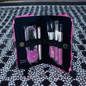 Neu Mary Kay Signature 5-teiliges Mini Make-up PINK 💖Pinsel-Set & Spiegel Handtasche Größe - Bild 1 von 5