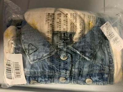 Chaqueta vaquera con capucha GAP niña pequeña 2 años Foto 1 de 4
