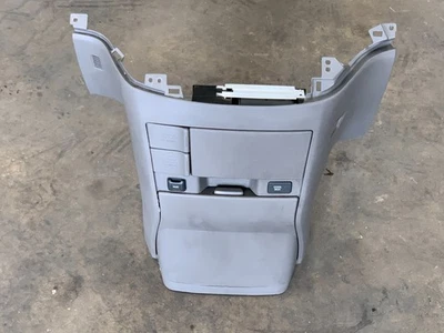 2011-2013 Honda Odyssey console central inferior dianteiro fabricante de equipamento original #A0.28 - Imagem 1 de 4