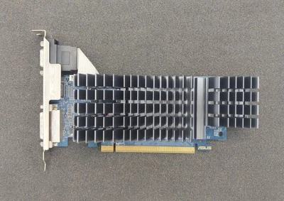 ENGT520 SILENT/DI/2GD3/DP Asus NVIDIA GT520 2GB DDR3 PCIe Video Card - Image 1 of 4