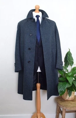 DUNN & CO Herringbone Tweed Balmacaan Coat Size 38R/48R Medium Raglan Overcoat - Image 1 of 4